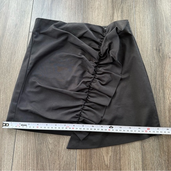 Zara Asymmetrical Ruffle Black Mini Skirt XS - Picture 5 of 6
